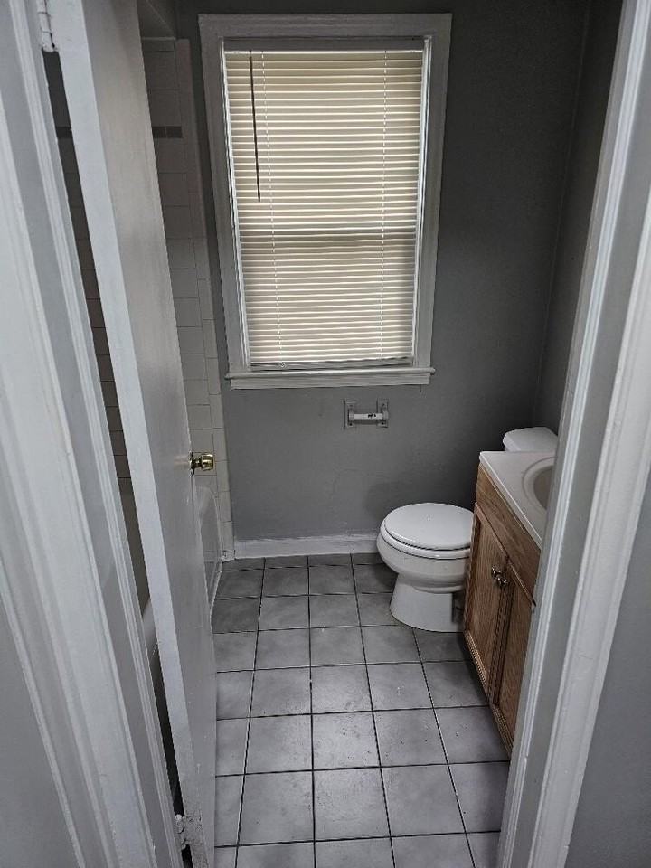 18573 Mccormick St - Photo 6 of 13