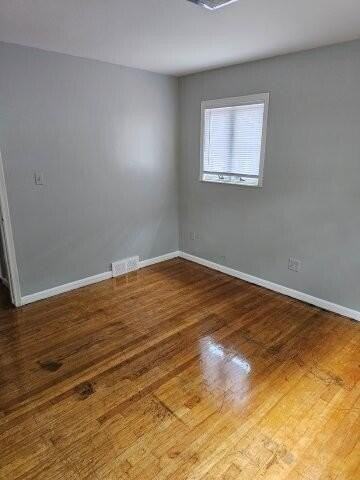 20260 Greenview Ave - Photo 7 of 17