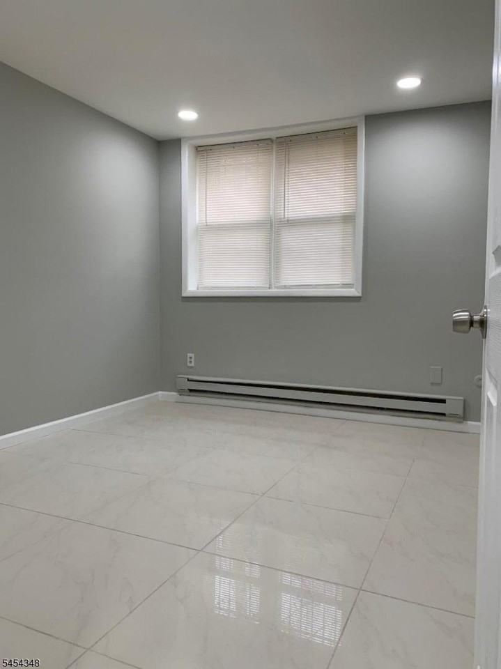 600 N 6th St Unit B2 - Photo 3 of 7