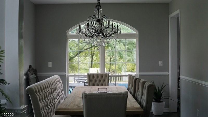 24 Cartier Dr - Photo 3 of 16