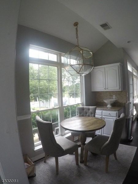 24 Cartier Dr - Photo 6 of 16