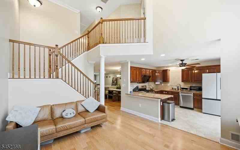 18 Clark Ct - Photo 3 of 21