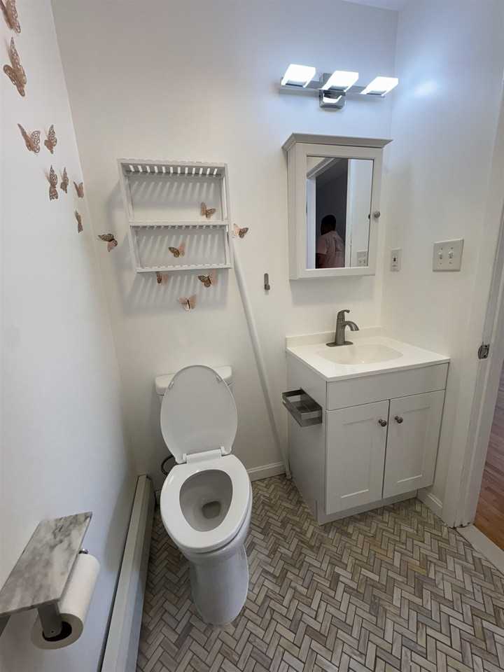 395 Virginia Ave #3 - Photo 4 of 17