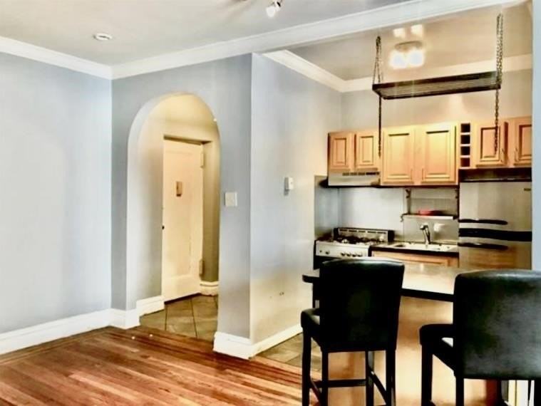 821 Bergen Ave #E16 - Photo 2 of 12
