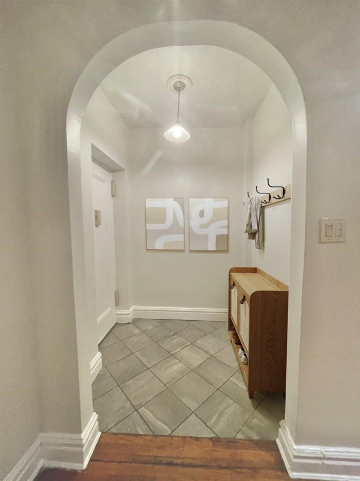 821 Bergen Ave #E16 - Photo 3 of 12