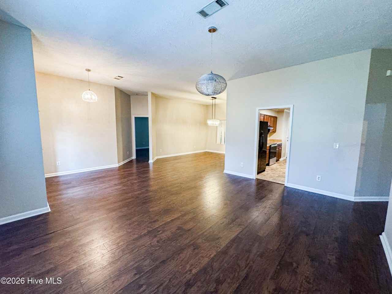 2928 Arrowwood Cir - Photo 6 of 17