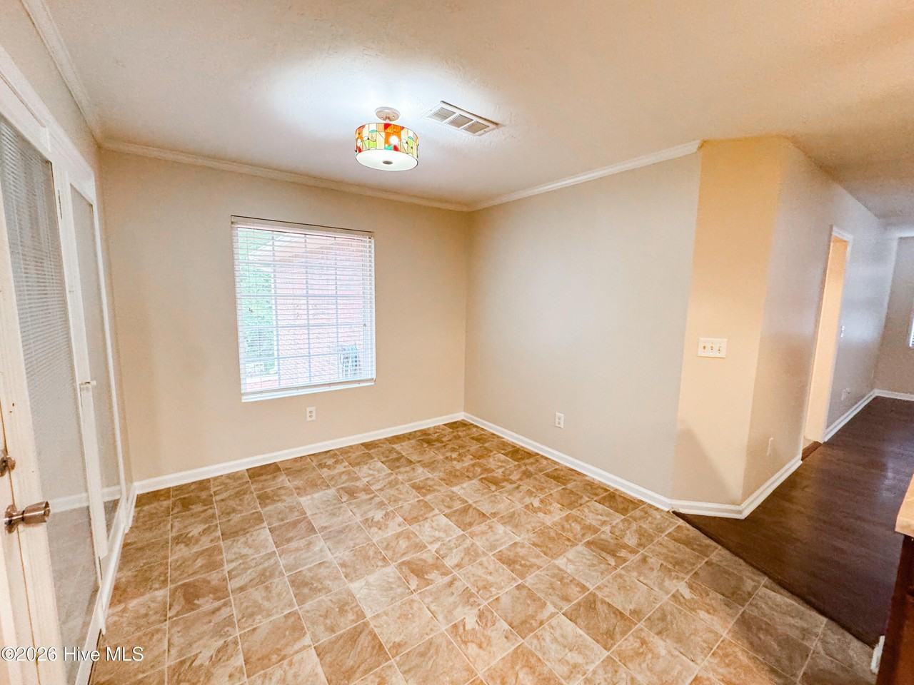 2928 Arrowwood Cir - Photo 7 of 17