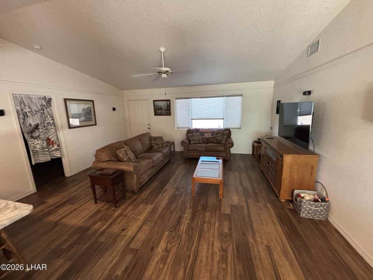 3010 Gatewood Dr - Photo 3 of 21