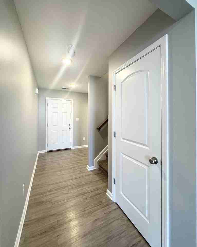 2392A Huntly Pl - Photo 6 of 35