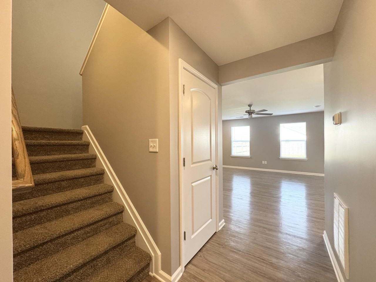 2392A Huntly Pl - Photo 7 of 35