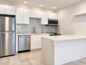 551 Ne 26th St #W - Photo 1 of 1