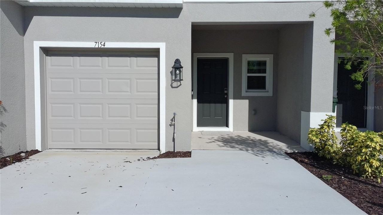 7154 Grand Forest Way - Photo 3 of 50