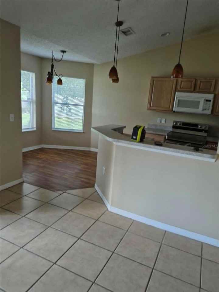 7 Bishop Ln - Photo 4 of 10