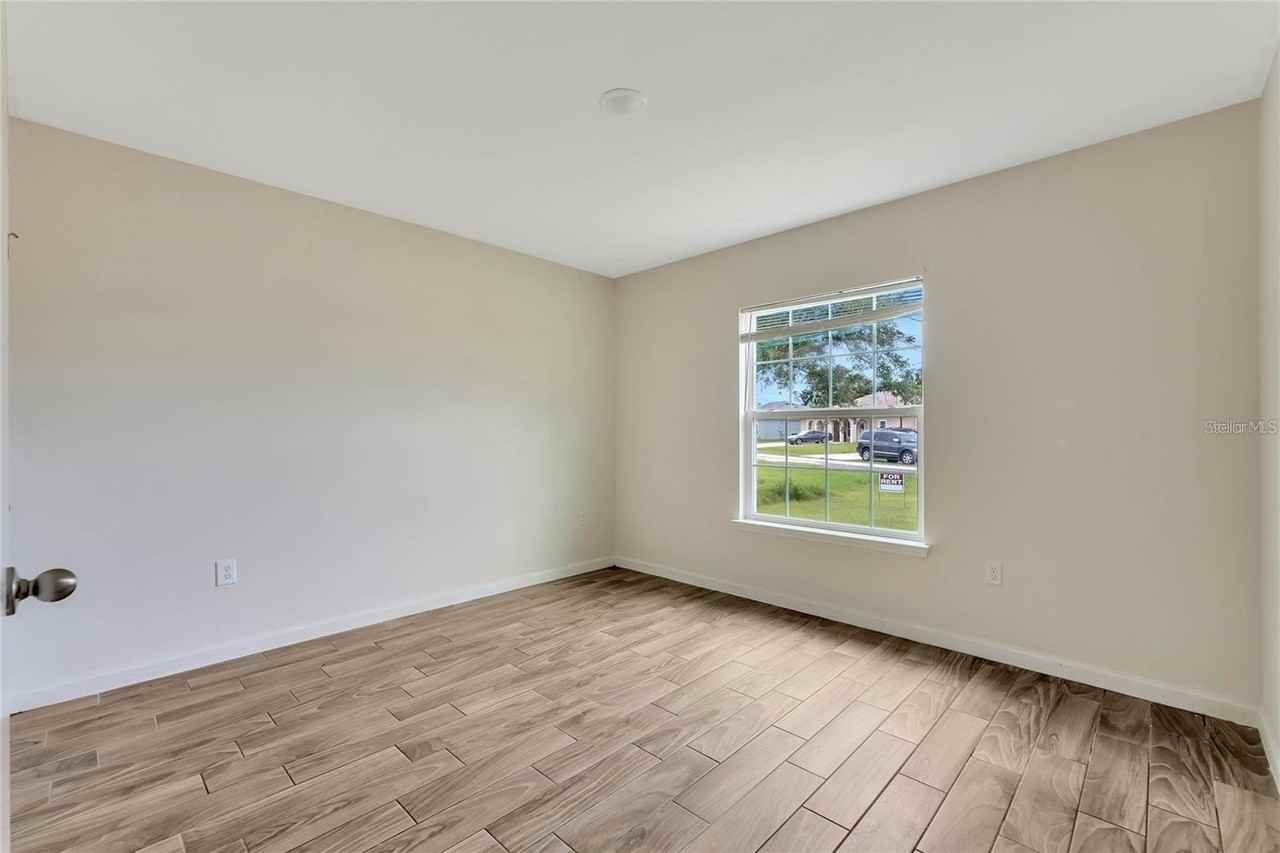 808 Abbeville Ct #B - Photo 5 of 8