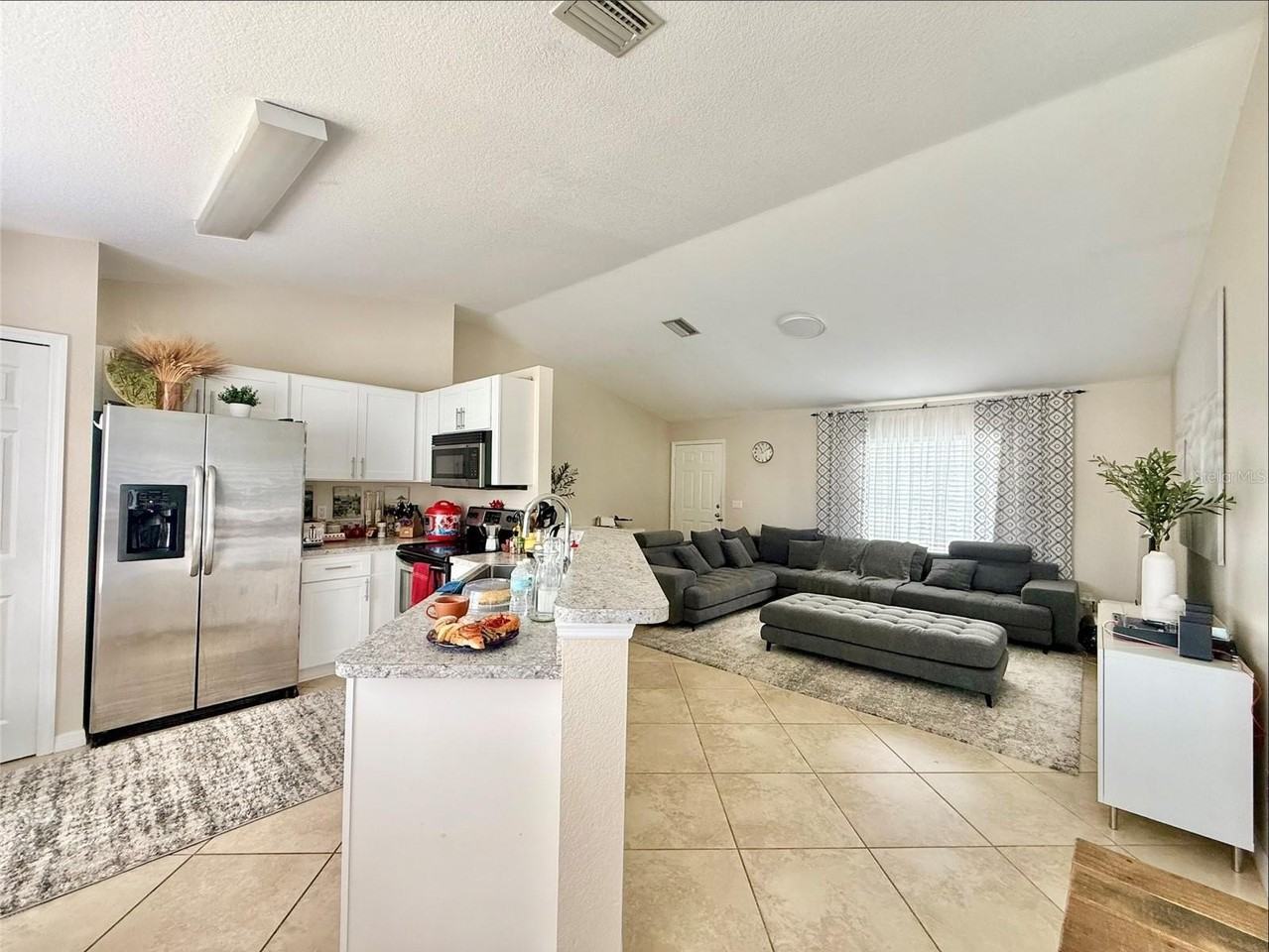 12207 Cotorro Ave - Photo 5 of 18