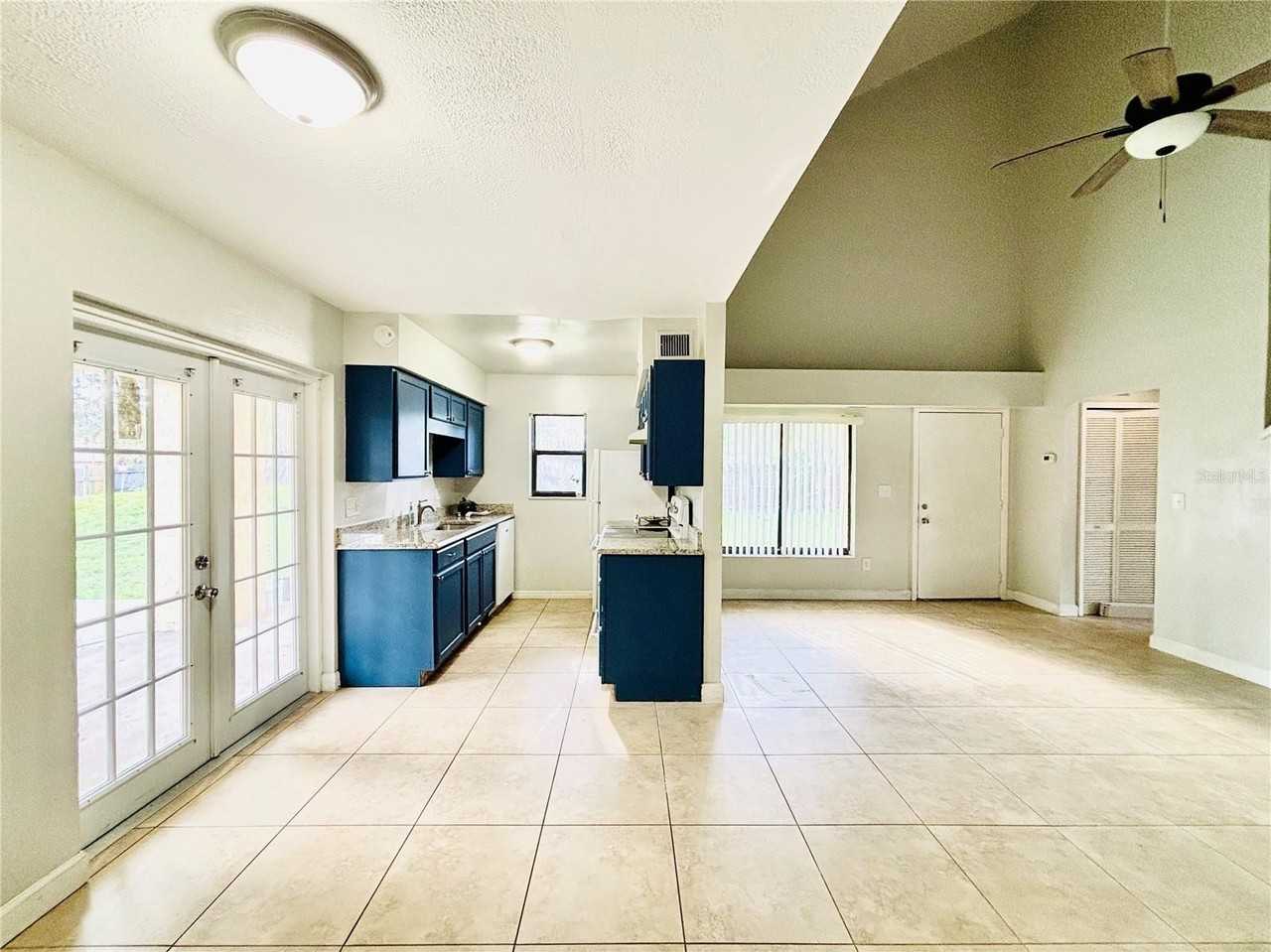 12236 Fox Hound Ln - Photo 6 of 16
