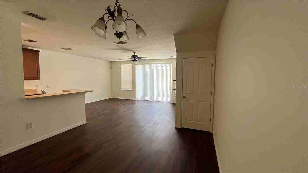 3166 Riachuelo Ln - Photo 3 of 39