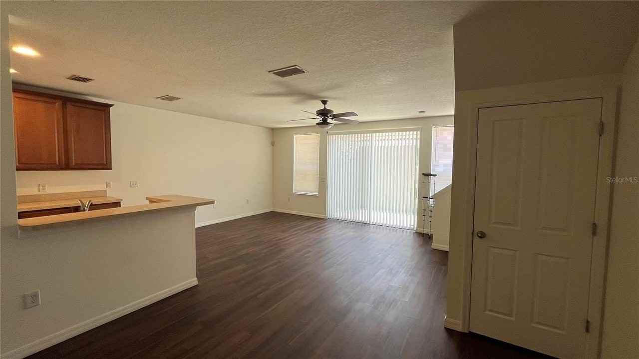 3166 Riachuelo Ln - Photo 6 of 39