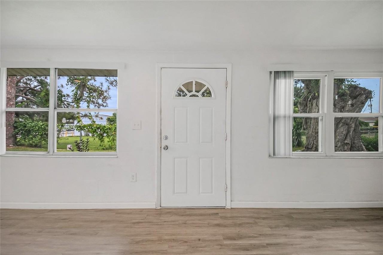 723 24th St Nw - Photo 2 of 16