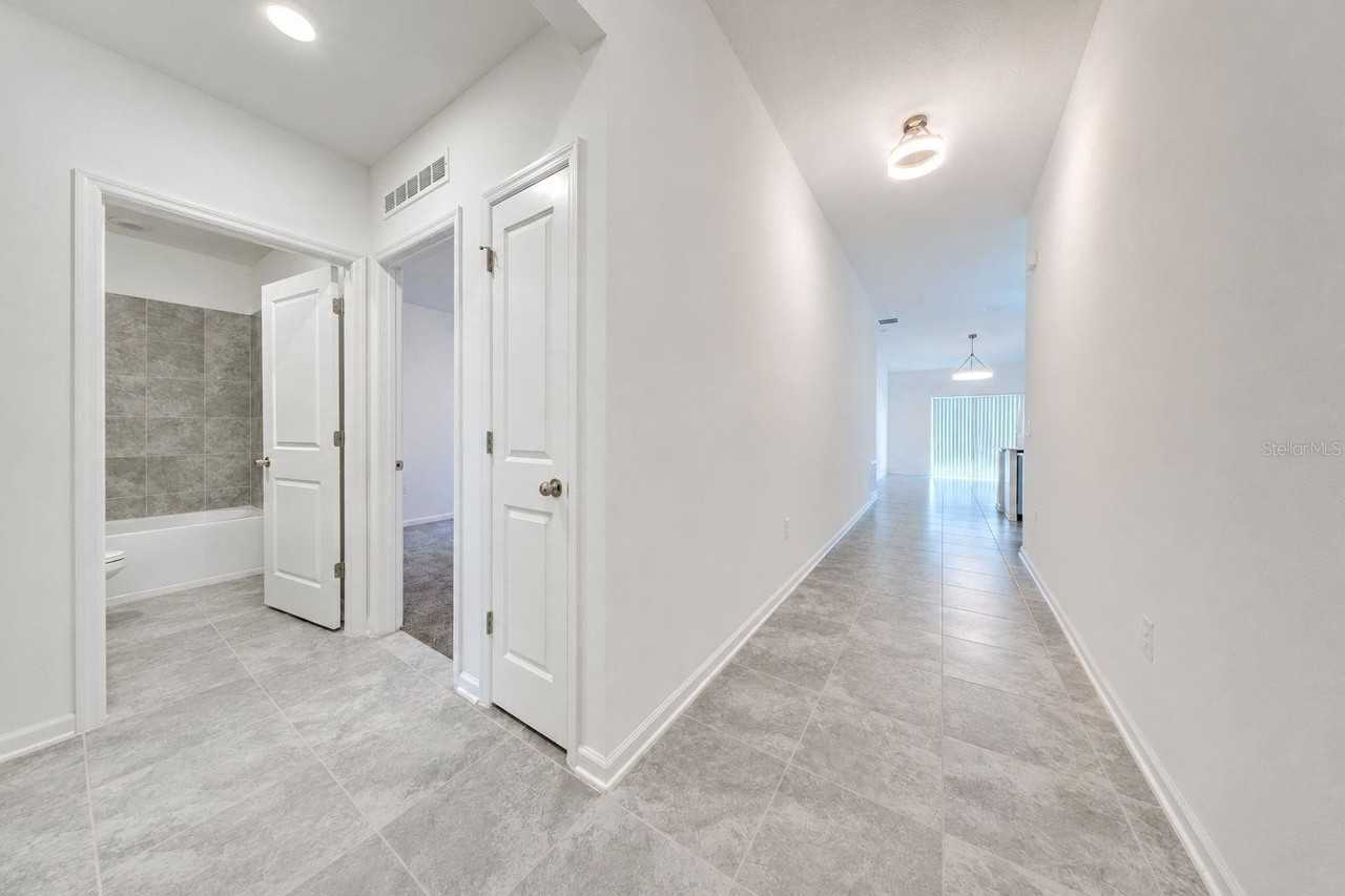 688 Sand Pine Ln - Photo 5 of 17