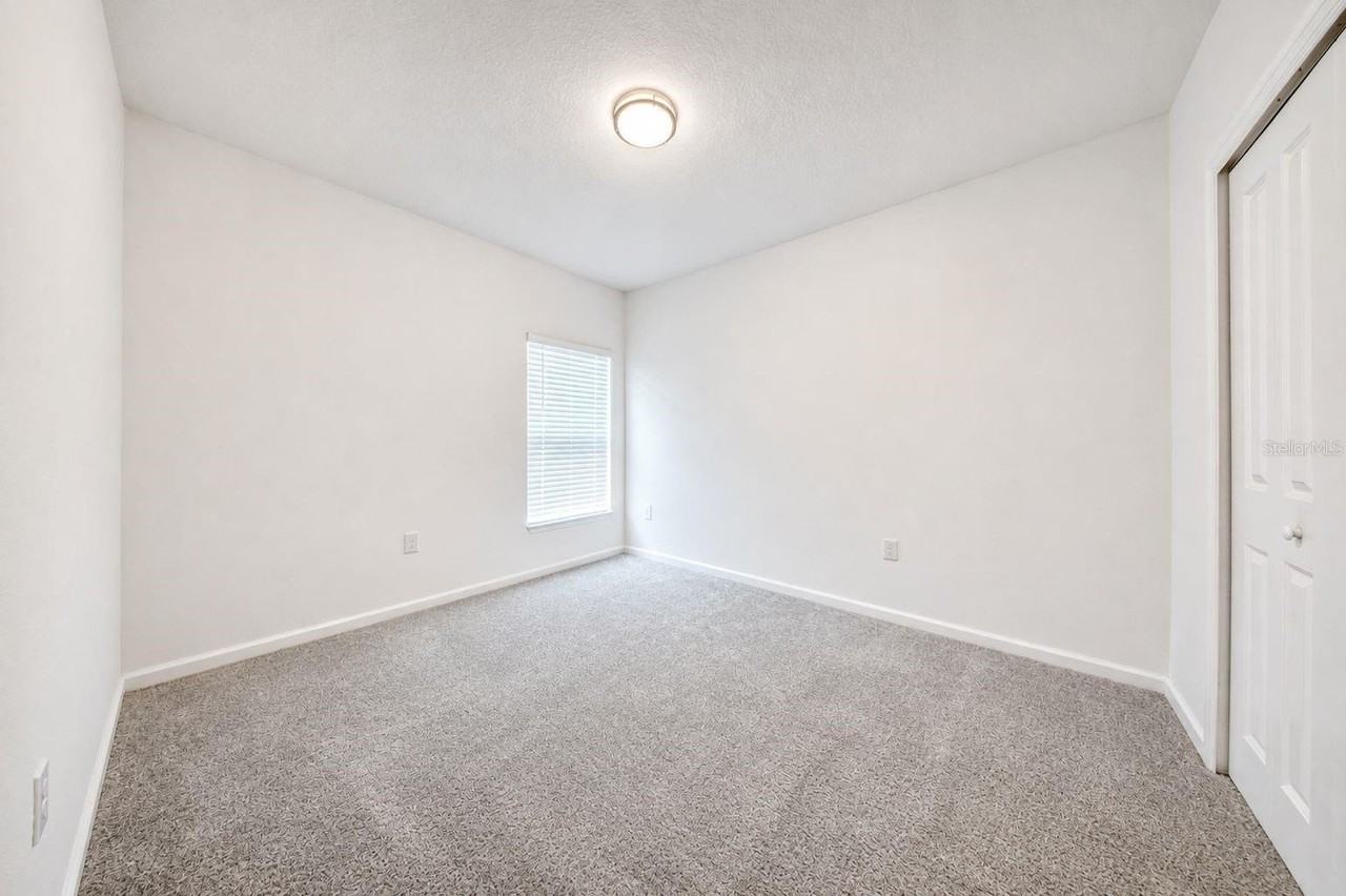688 Sand Pine Ln - Photo 7 of 17
