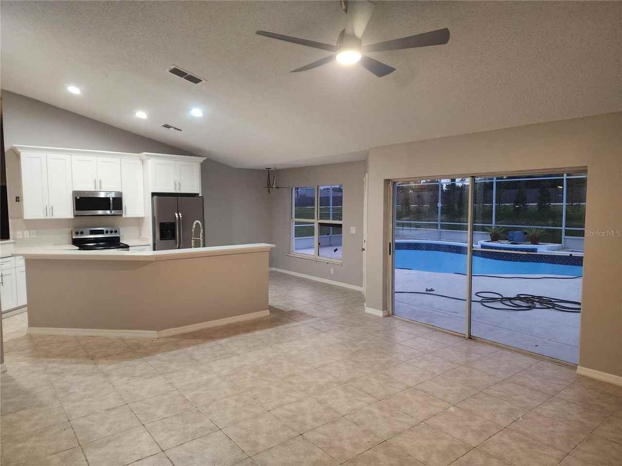 2883 Picadilly Cir - Photo 3 of 19