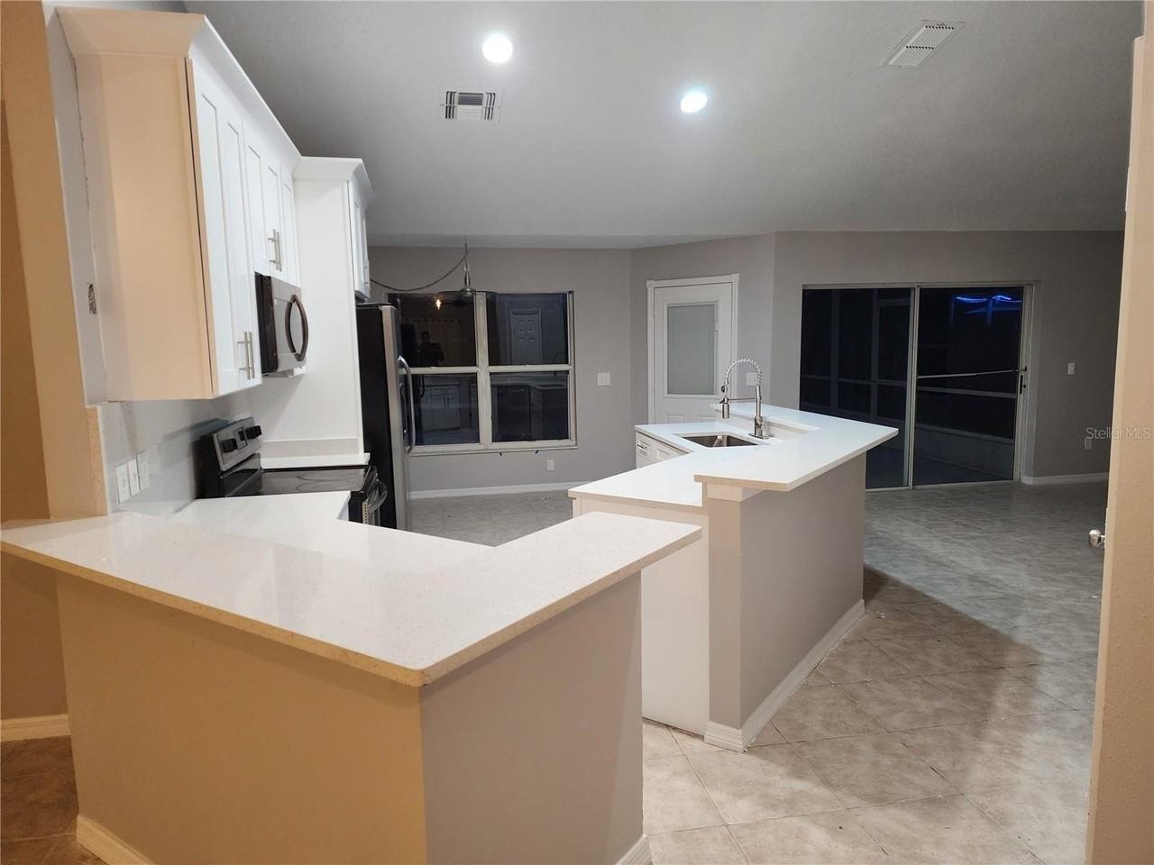 2883 Picadilly Cir - Photo 6 of 19