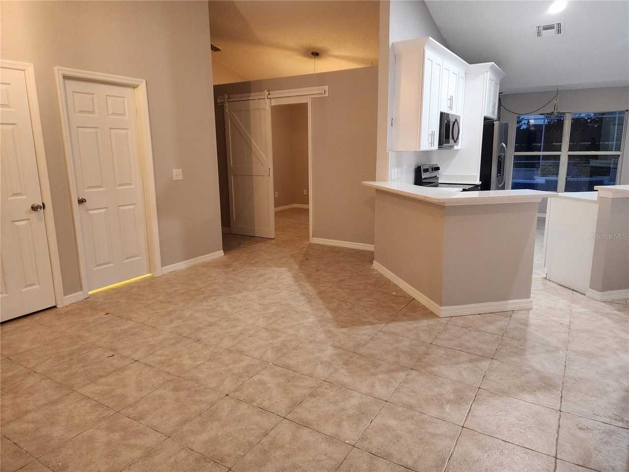 2883 Picadilly Cir - Photo 7 of 19