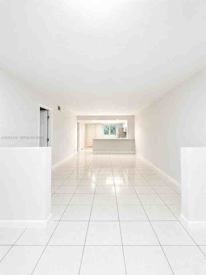 680 Cypress Club Way #680J - Photo 2 of 7
