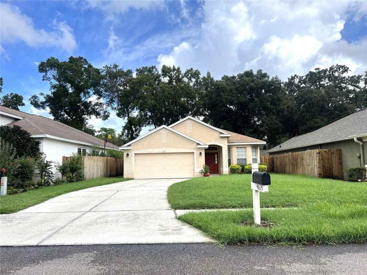 4615 Dunnie Dr - Photo 2 of 32