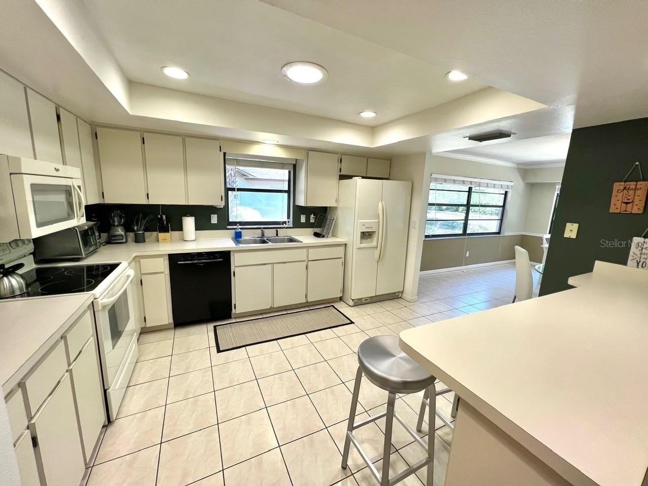 2124 Rivers Edge Ct - Photo 6 of 38