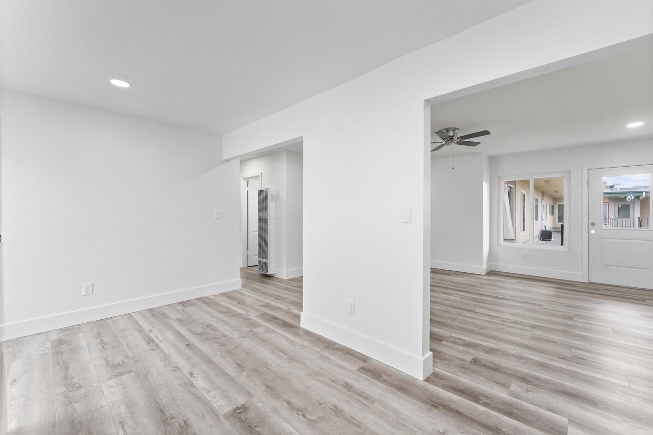 323 14th Street - Photo 4 of 18