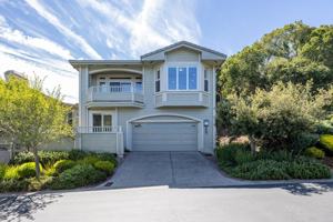 featured image of 10456 Fairway Ln