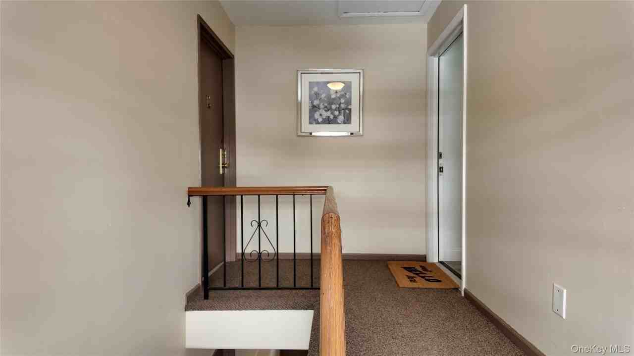 10 Lenox Ct #807 - Photo 2 of 17