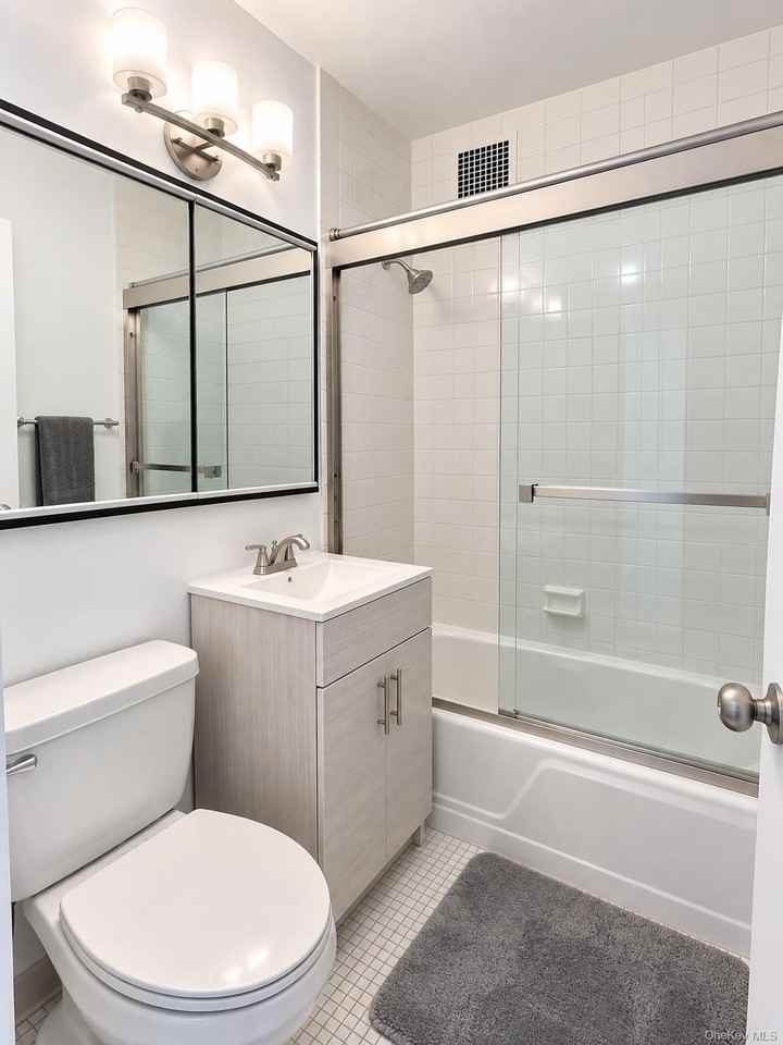 30 Lake St #8D - Photo 6 of 11