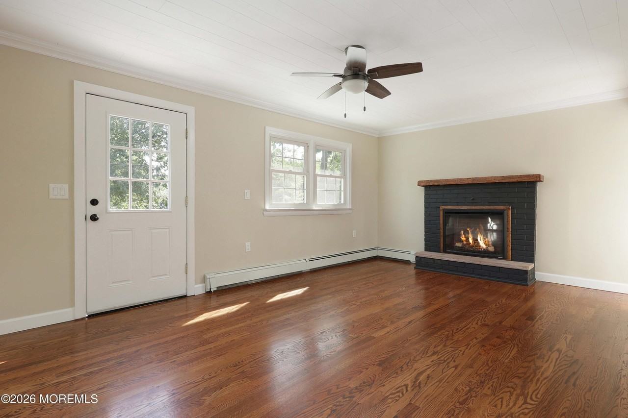38 Swimming River Rd - Photo 6 of 31