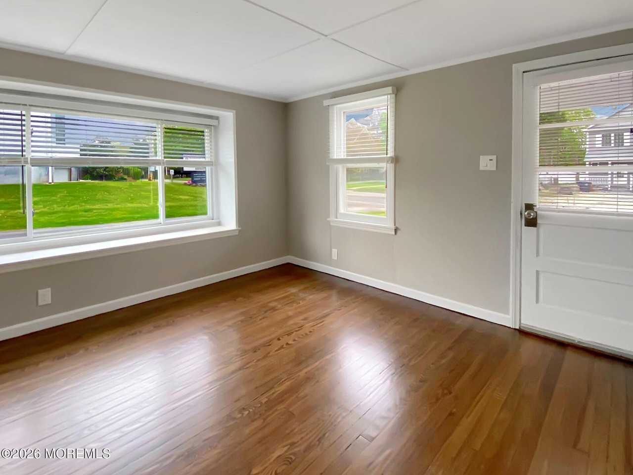 3112 Atlantic Ave - Photo 6 of 24