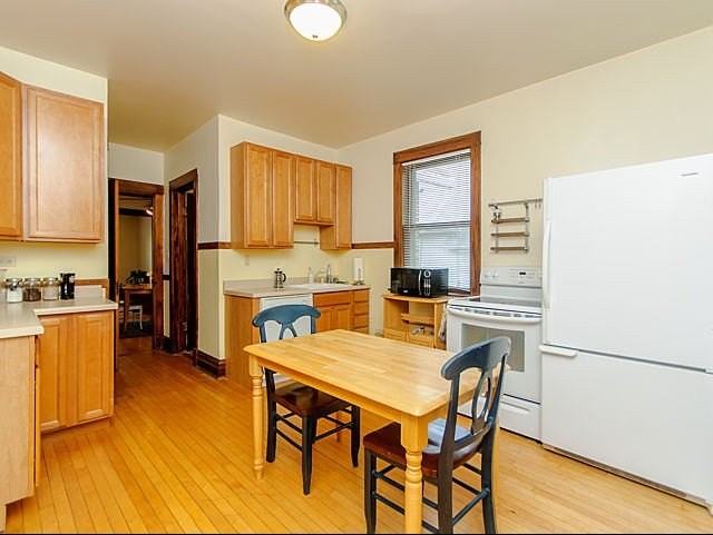541 Beloit Ave #2 - Photo 3 of 10