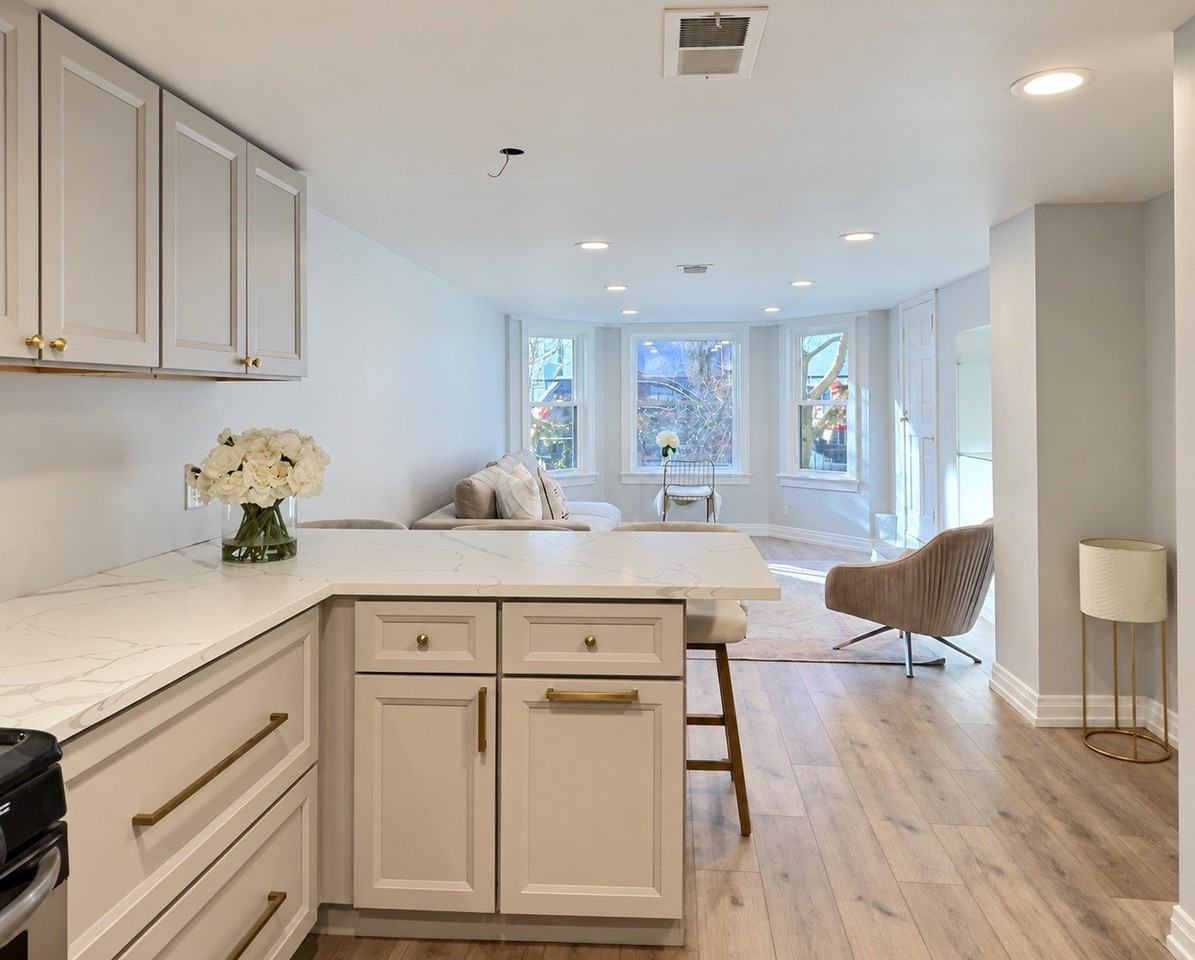 3745 N Seminary Ave #1 - Photo 7 of 23