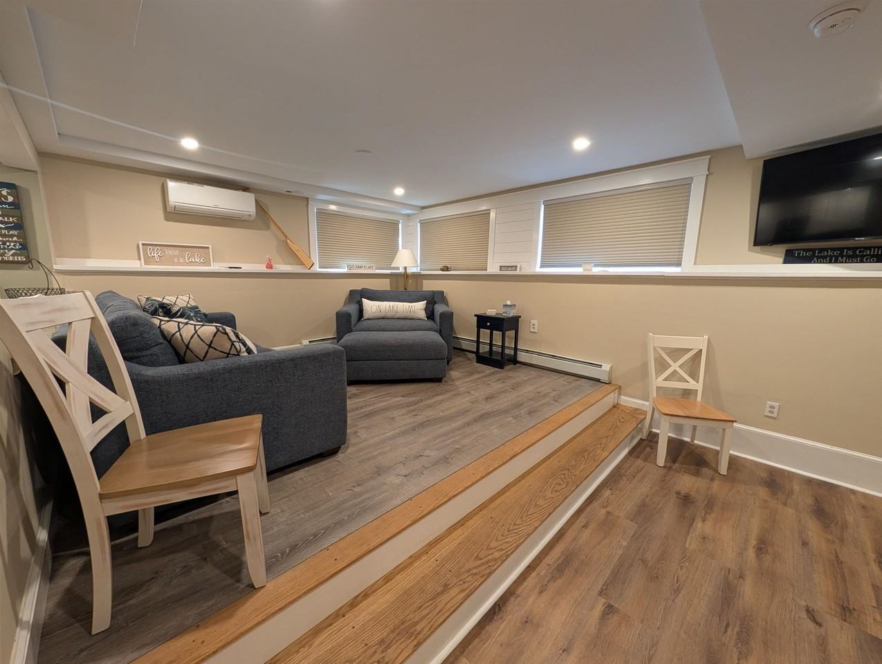 208 W Shore Rd #5 - Photo 6 of 29