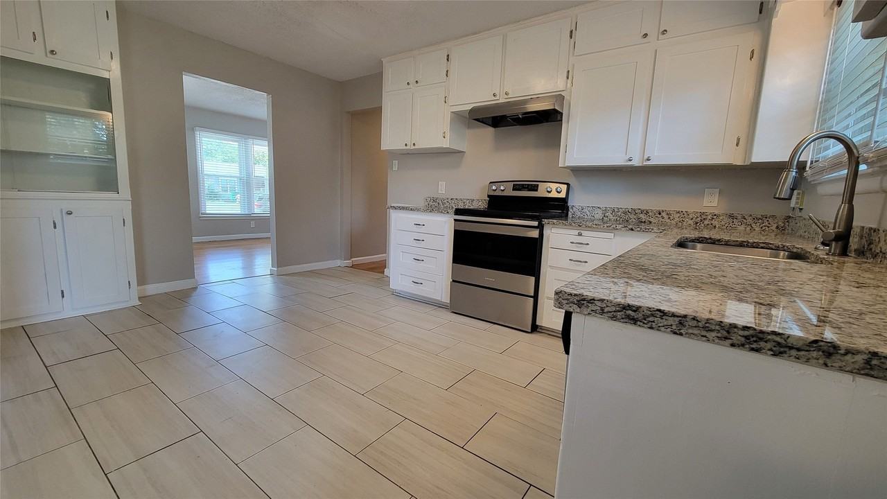 4804 Sabelle Ln - Photo 7 of 25