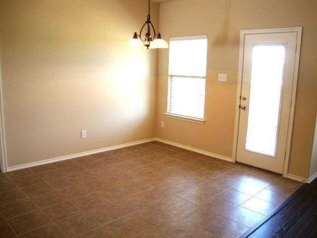 1008 Evers Dr - Photo 3 of 16