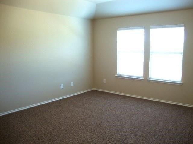 1008 Evers Dr - Photo 6 of 16