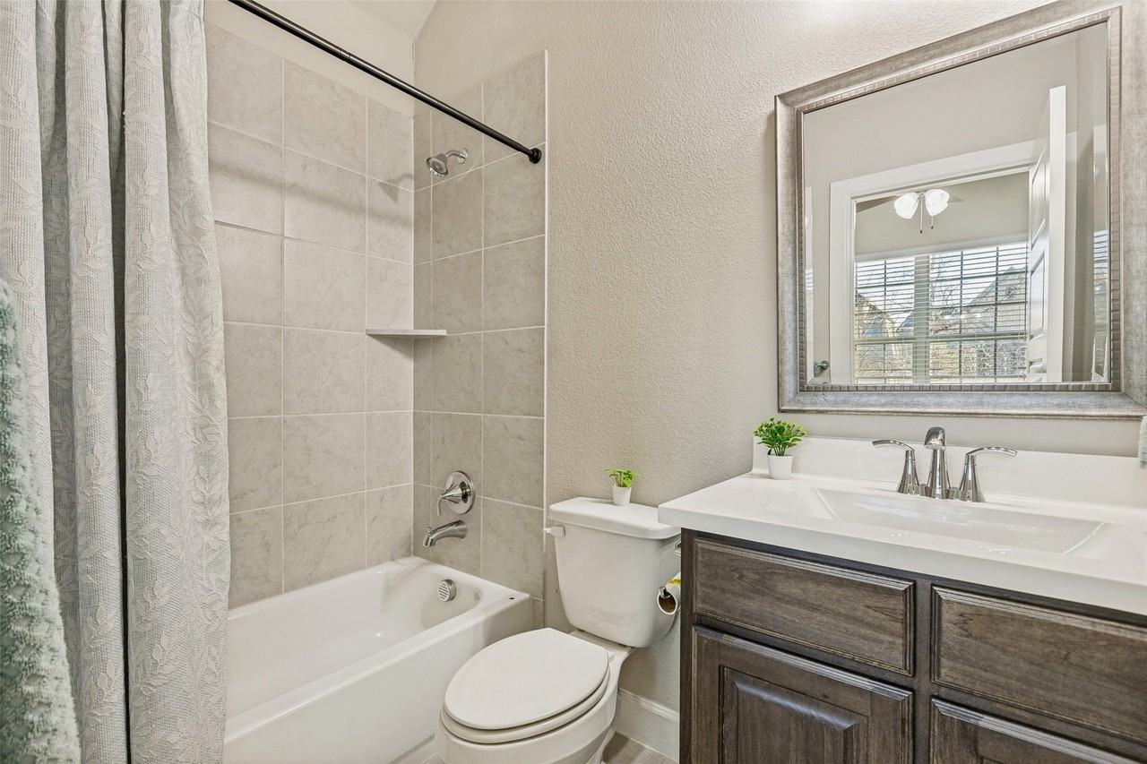 2424 Preakness Pl - Photo 5 of 24