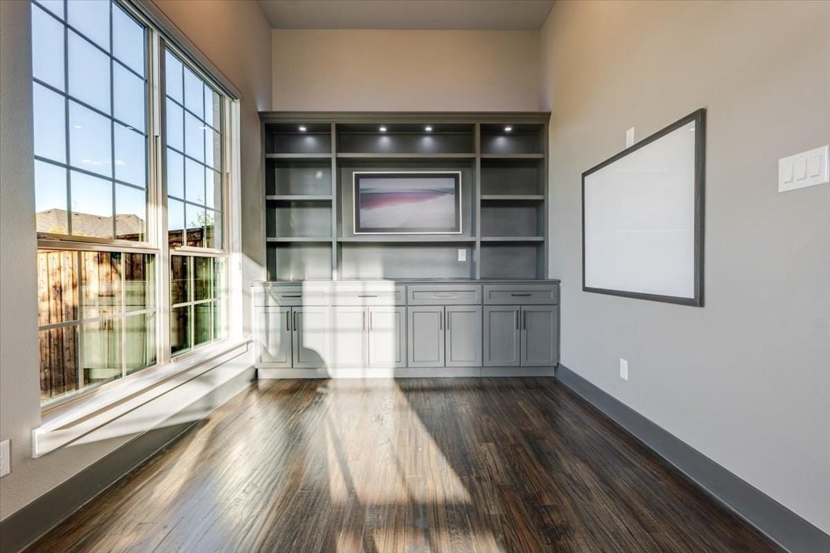 4102 Parkview Blvd - Photo 5 of 33