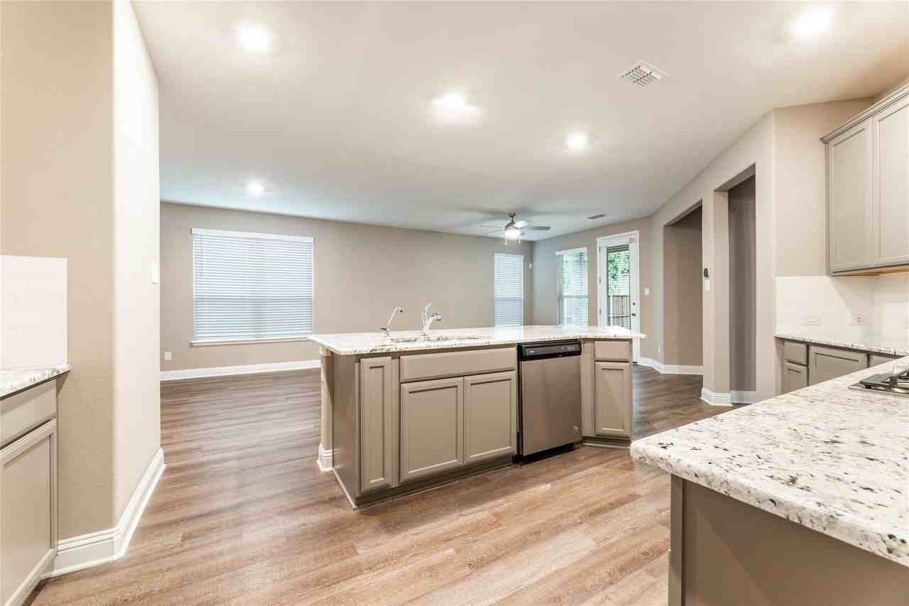 1532 Turf Ln - Photo 5 of 22