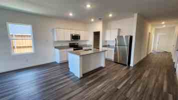 featured image of 1214 Herring Dr