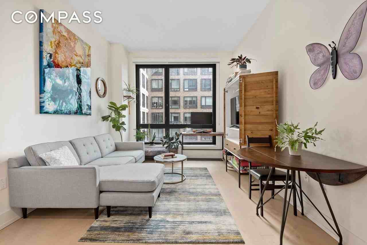 550 Vanderbilt Ave #405 - Photo 2 of 14