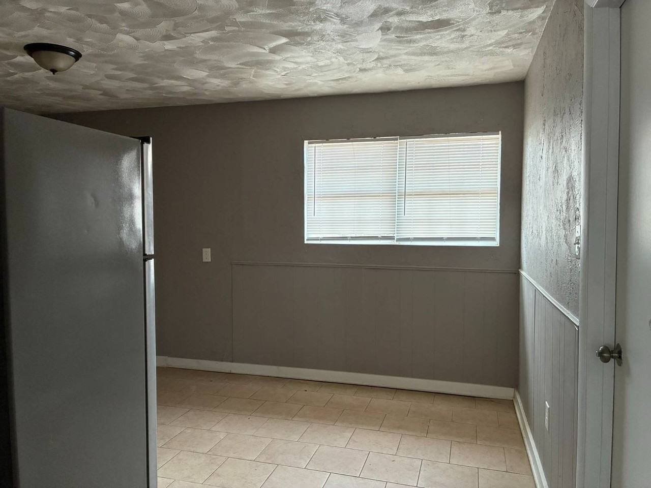 701 Sw 46th St - Photo 7 of 10