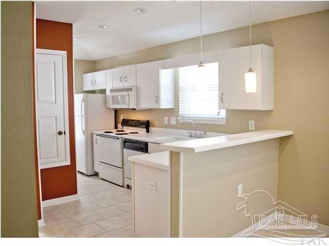 2448 Spyglass Cir - Photo 4 of 13
